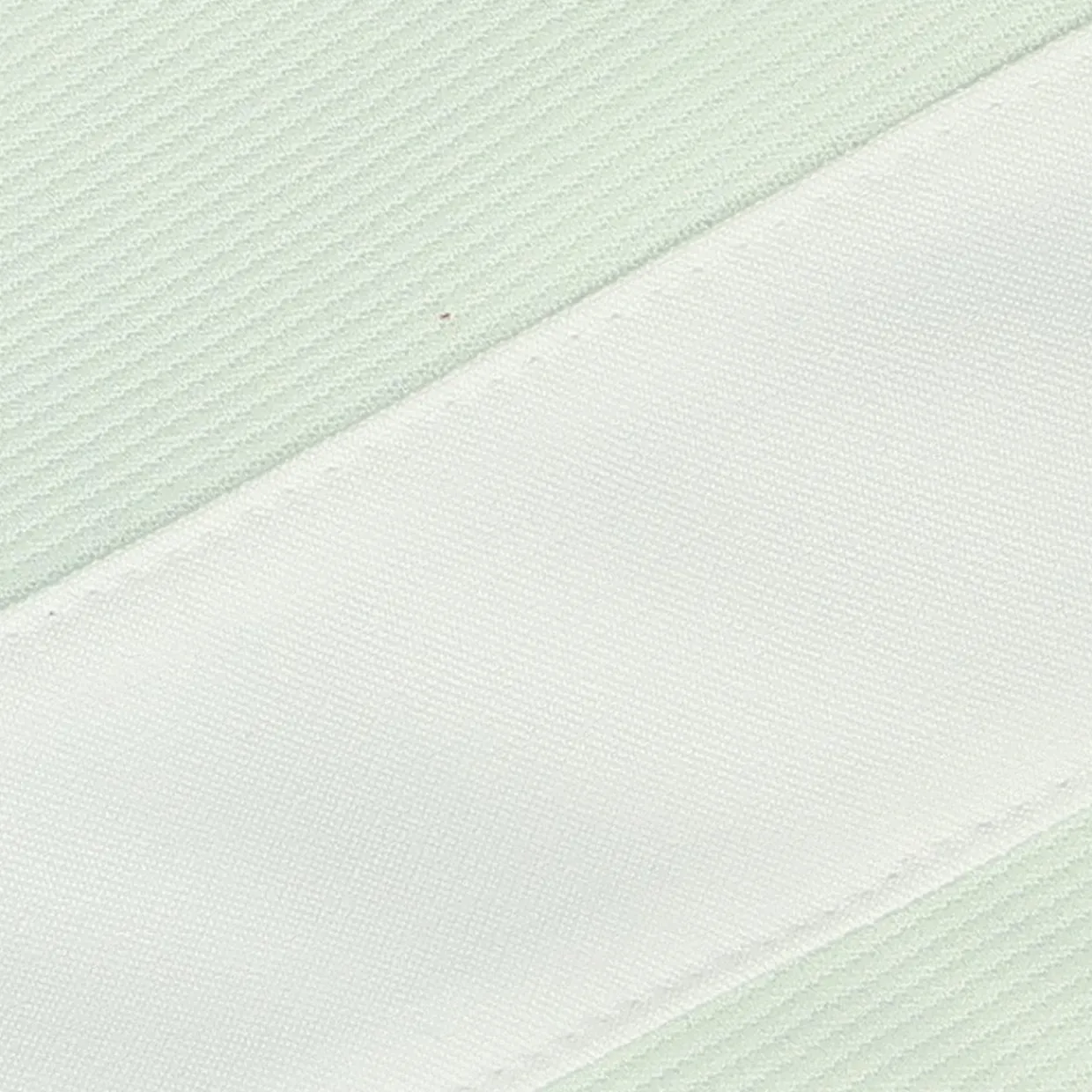 Adidas Outerwear^Utiate365 Novety ayer Quarter-Zip Outerwear Puover Gof Appare