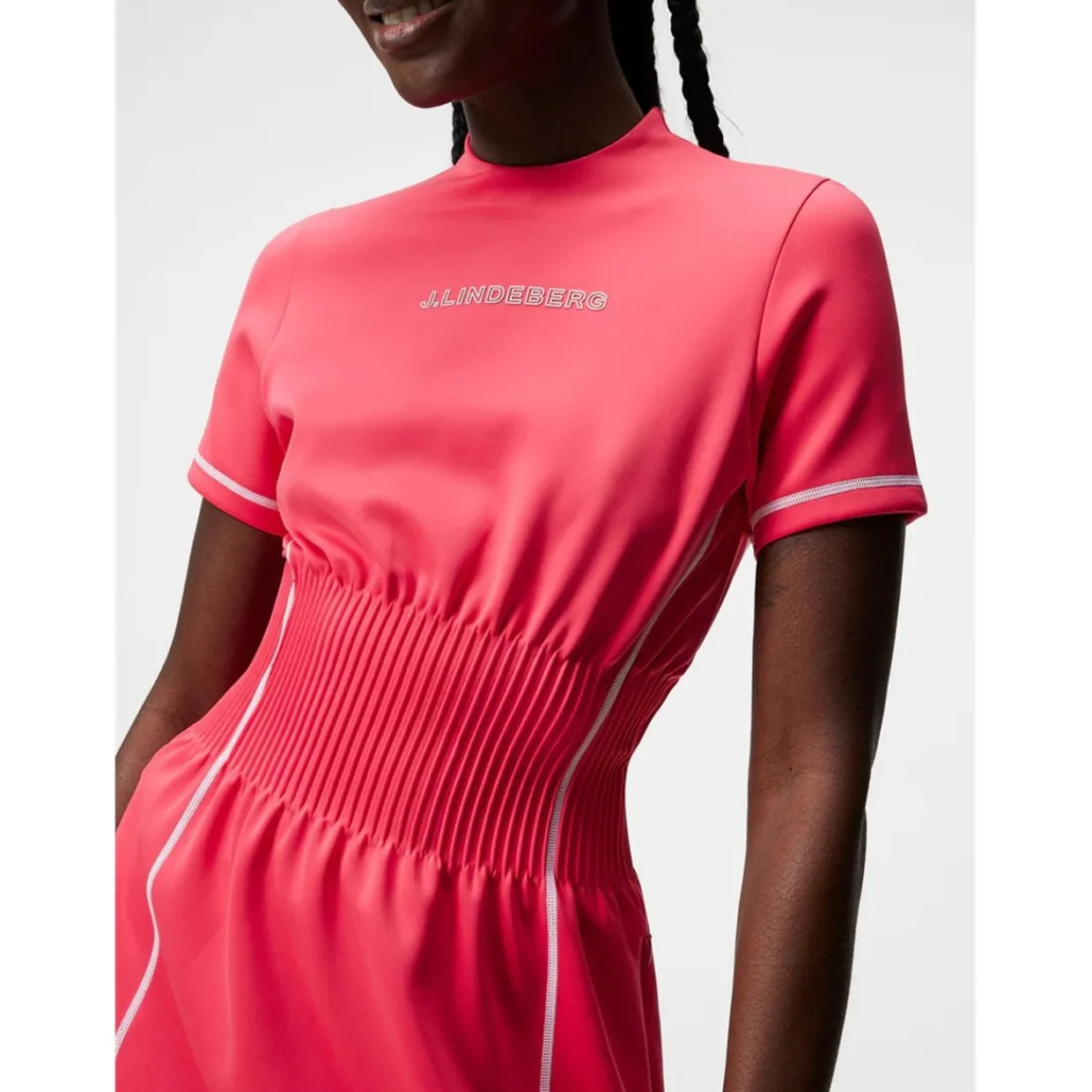 J. Lindeberg Ladies Golf Apparel^Kryta Dre Poo hort eeve Gof Appare