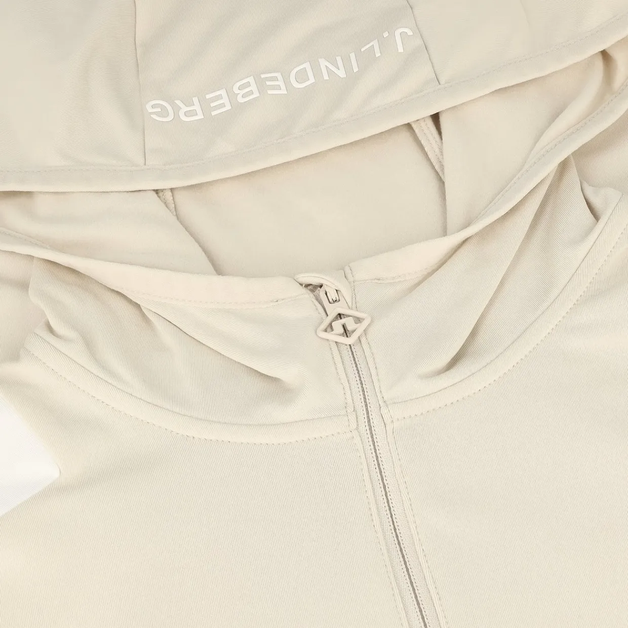 J. Lindeberg Ladies Golf Apparel^ae Quarter Zip Hood Outerwear Puover Gof Appare